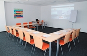 sala f